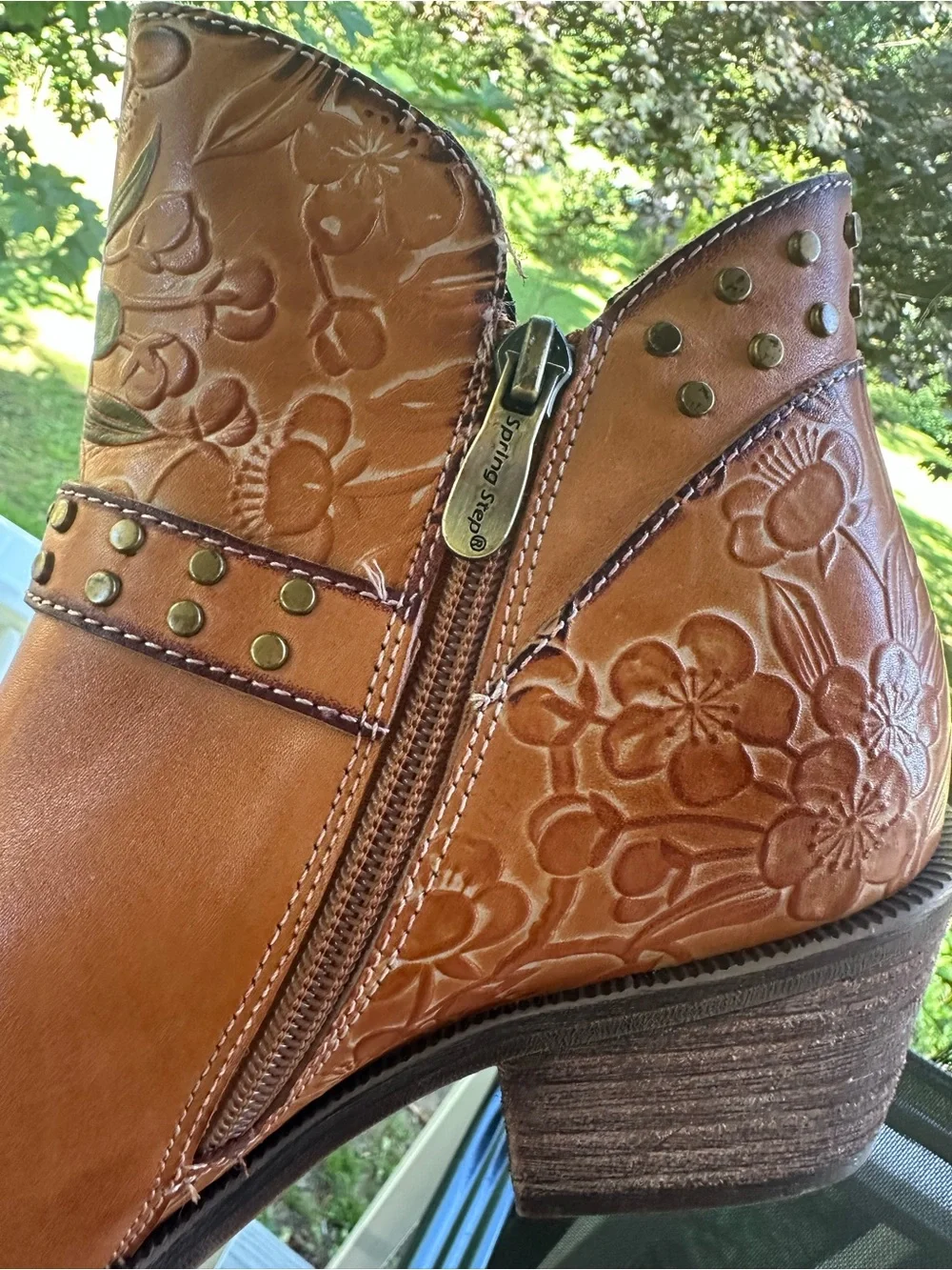 L'ARTISTE DAINTYLADY BOOTS EU 37 US 6 1/2-7. Color: Camel